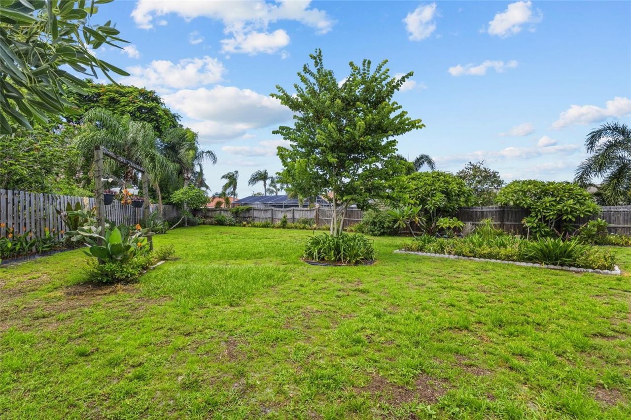 6640 Waterford Lane , Sarasota, FL 34238 Photo