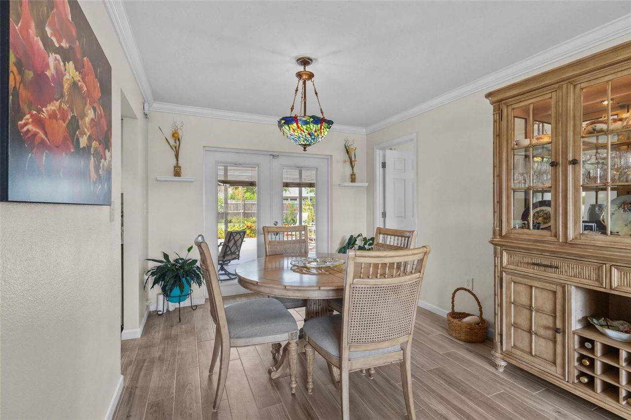 6640 Waterford Lane , Sarasota, FL 34238 Photo
