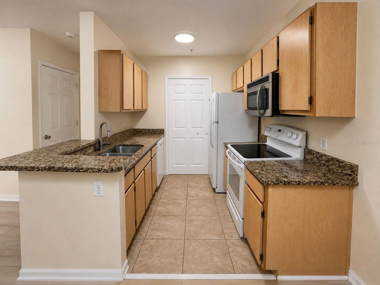 6554 Swissco Drive, Unit 518, Orlando, FL 32822 Photo