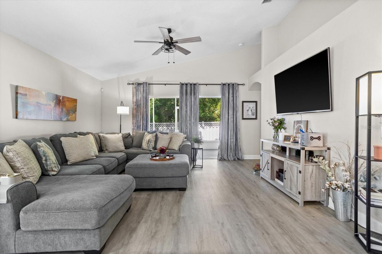 5209 Abbey Park Avenue , Tampa, FL 33647 Photo