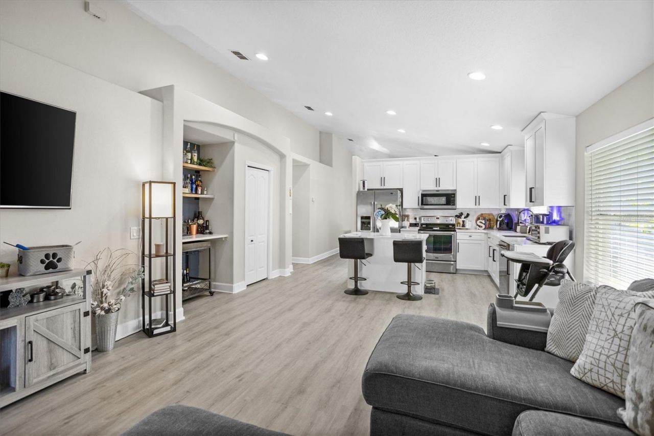 5209 Abbey Park Avenue , Tampa, FL 33647 Photo