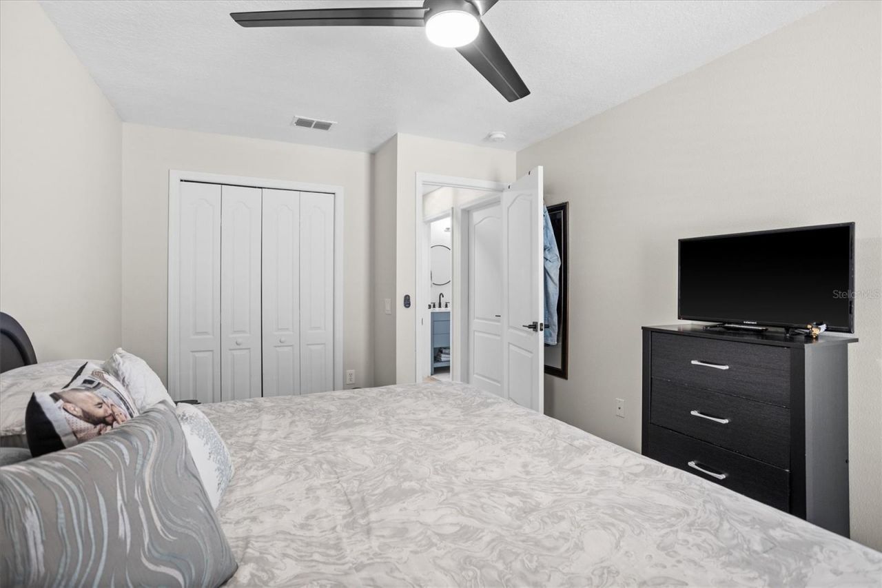 5209 Abbey Park Avenue , Tampa, FL 33647 Photo