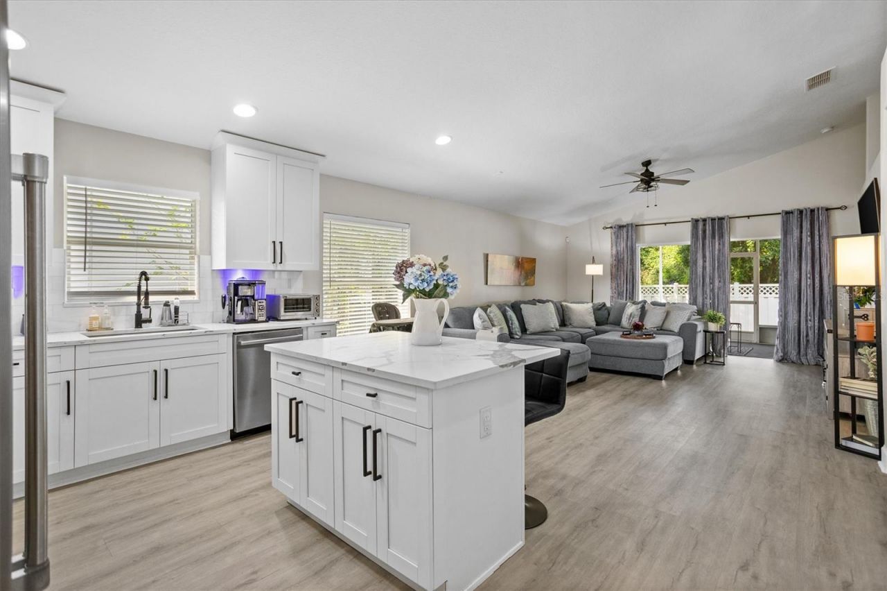 5209 Abbey Park Avenue , Tampa, FL 33647 Photo
