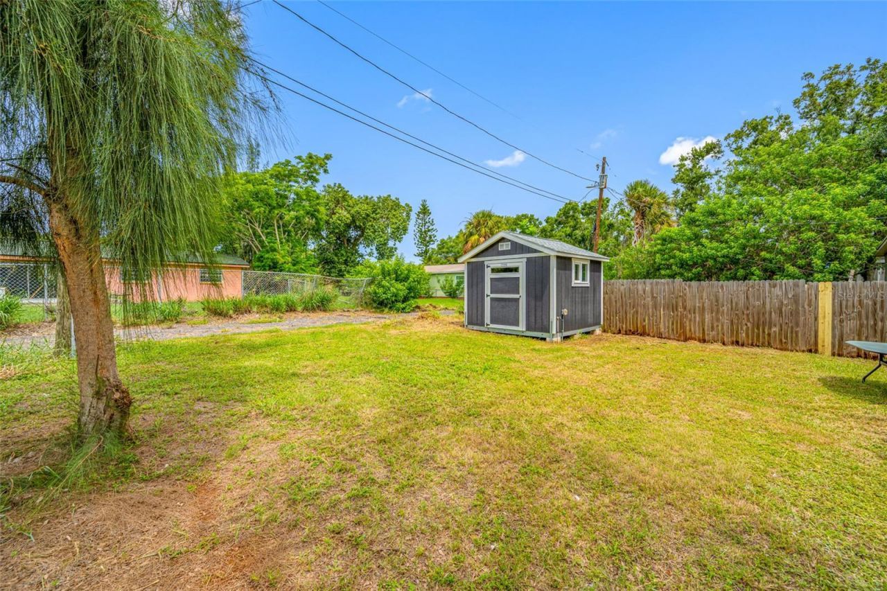 2547 Kingston Street S, Saint Petersburg, FL 33711 Photo