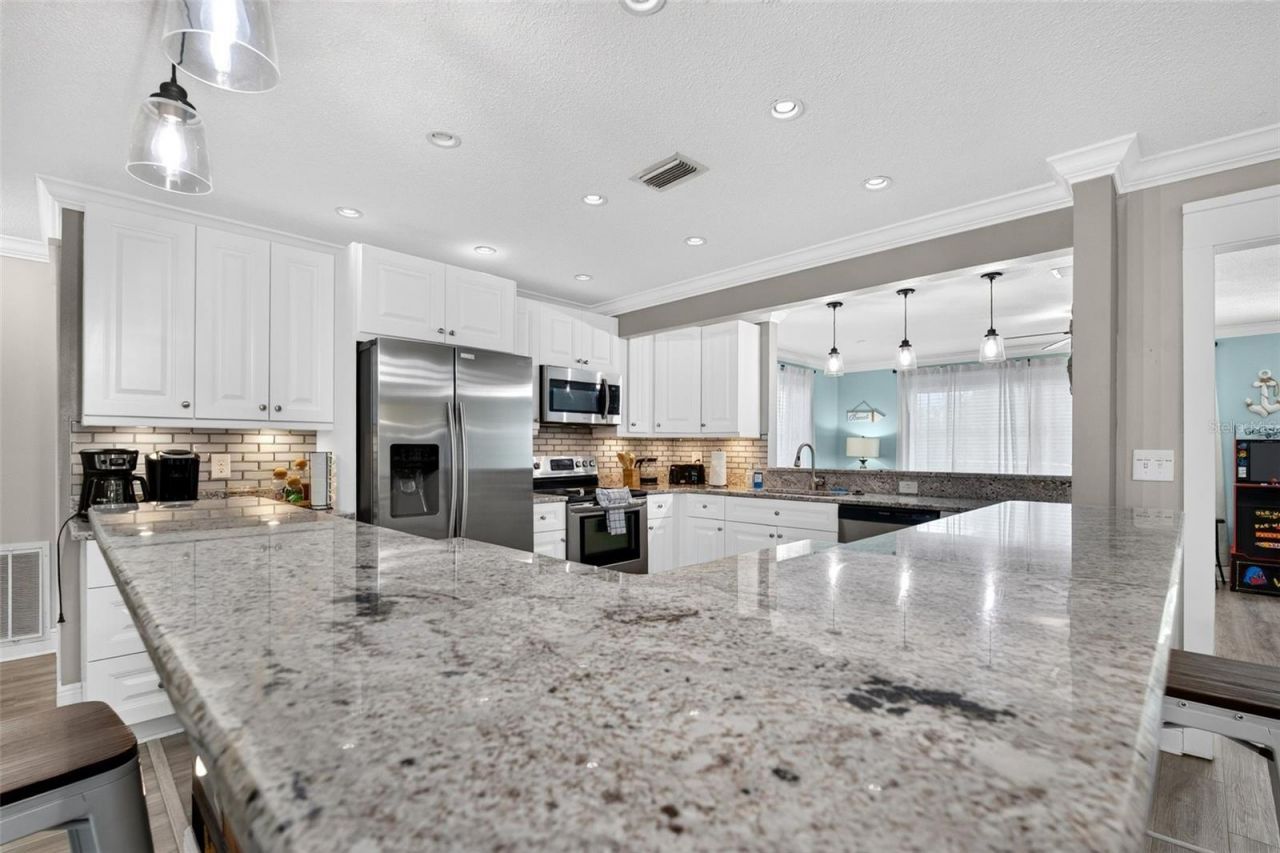 3409 18th Avenue Drive W, Bradenton, FL 34205 Photo