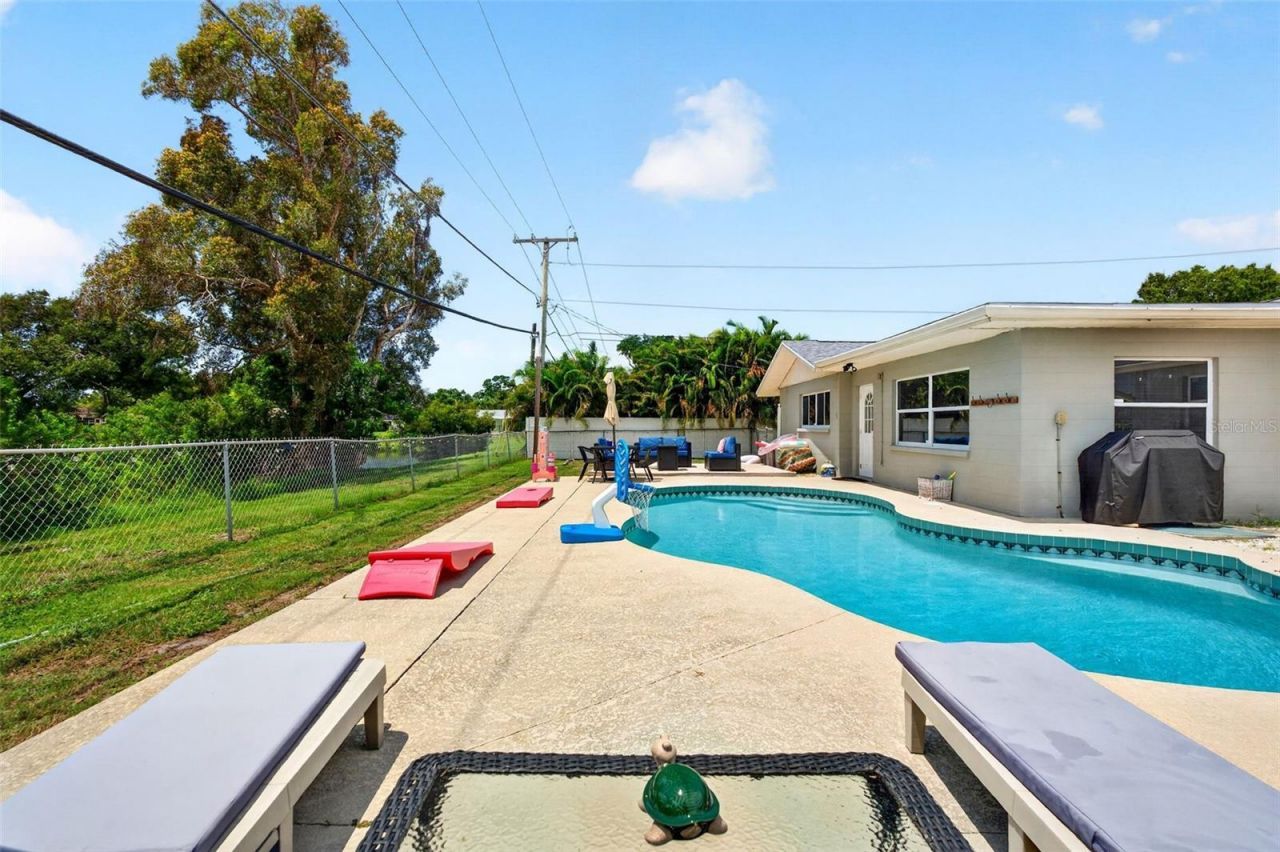 3409 18th Avenue Drive W, Bradenton, FL 34205 Photo