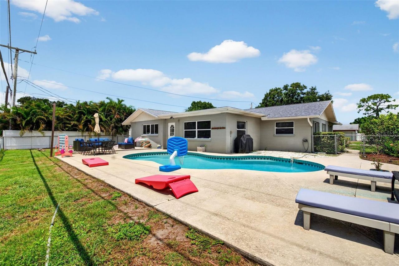 3409 18th Avenue Drive W, Bradenton, FL 34205 Photo