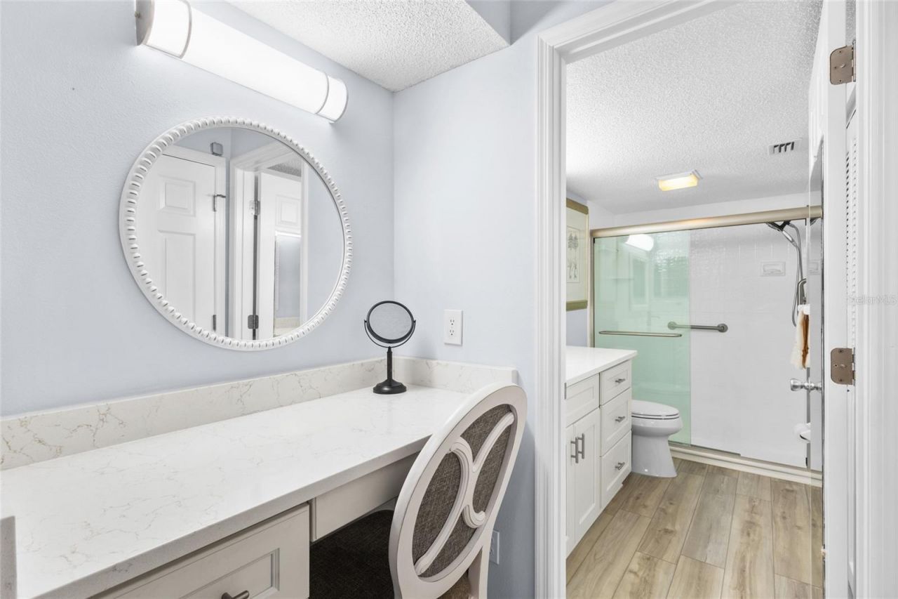 6211 Timber Lake Drive , Unit B1, Sarasota, FL 34243 Photo