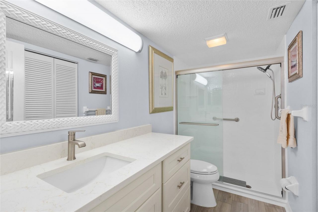 6211 Timber Lake Drive , Unit B1, Sarasota, FL 34243 Photo