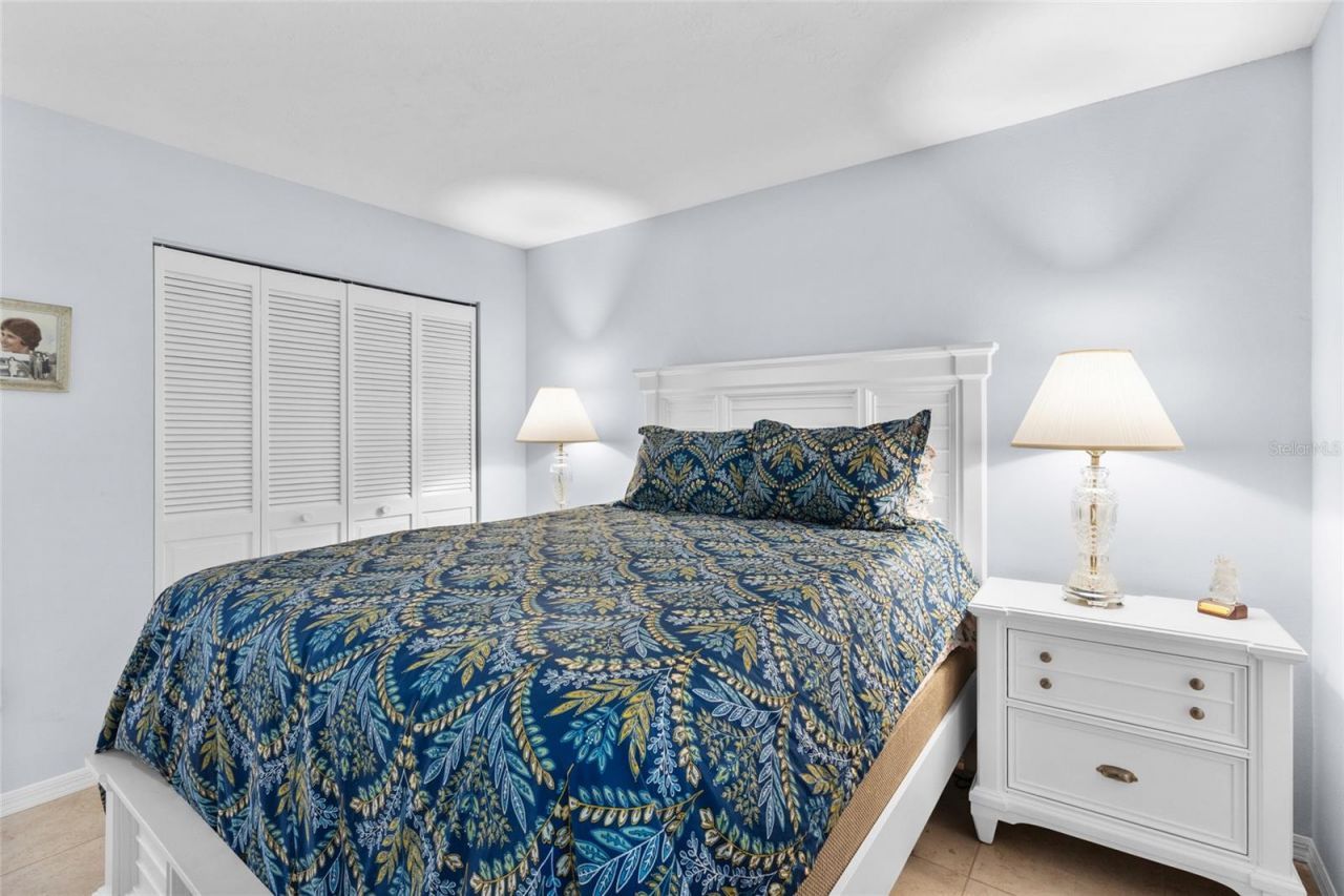 6211 Timber Lake Drive , Unit B1, Sarasota, FL 34243 Photo