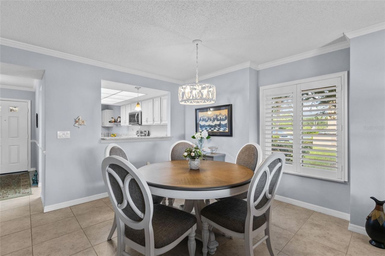 6211 Timber Lake Drive , Unit B1, Sarasota, FL 34243 Photo