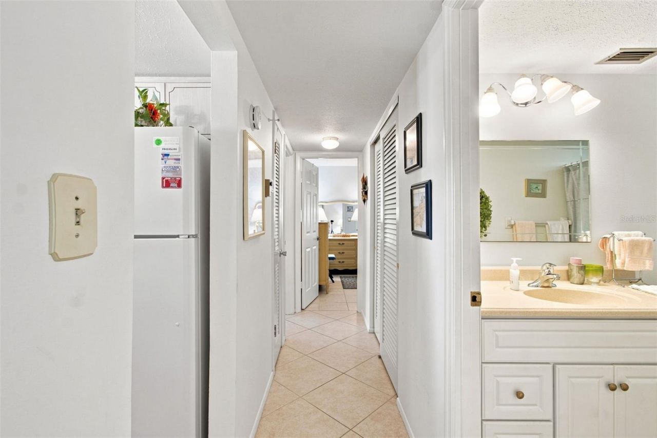 5913 17th Street W, Unit 1, Bradenton, FL 34207 Photo