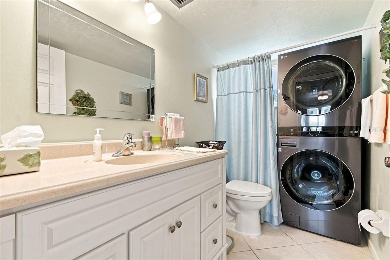5913 17th Street W, Unit 1, Bradenton, FL 34207 Photo