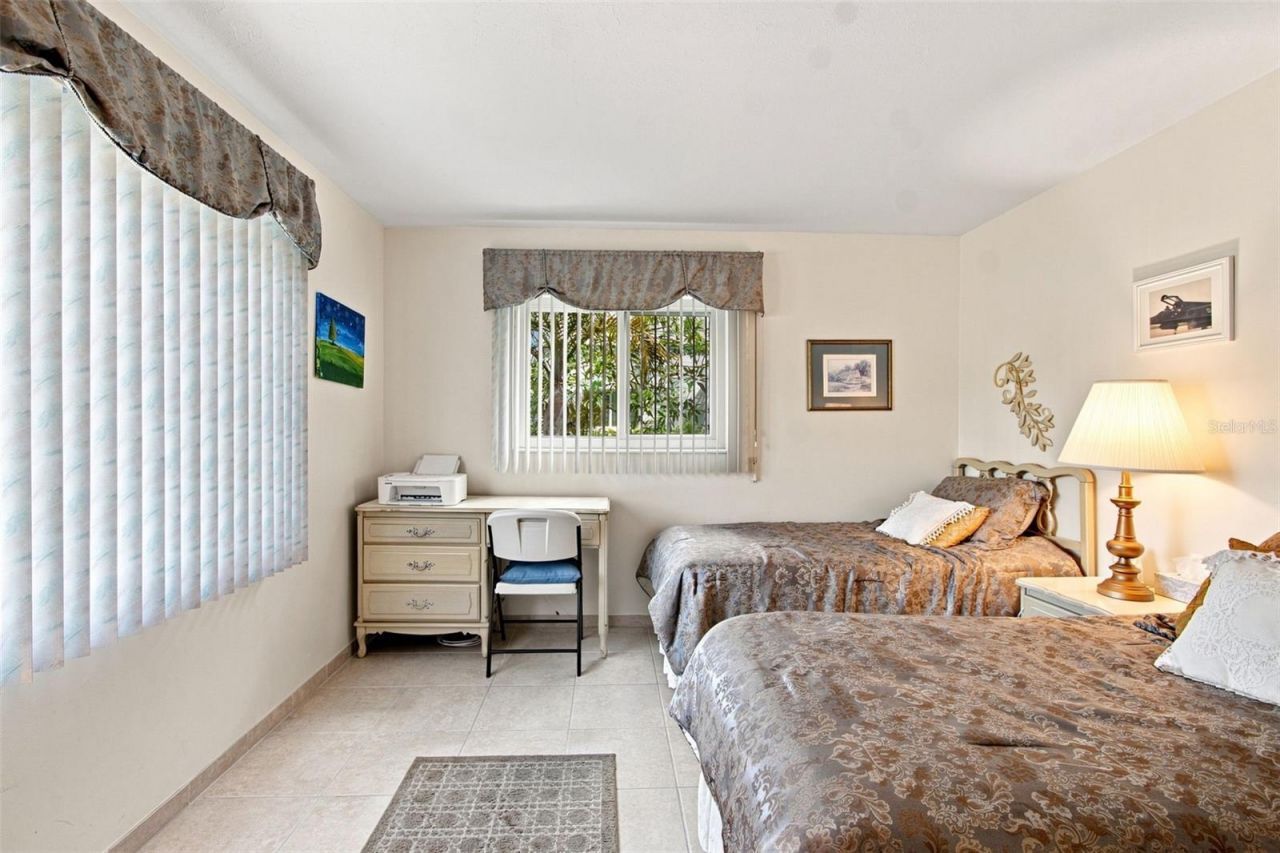 5913 17th Street W, Unit 1, Bradenton, FL 34207 Photo