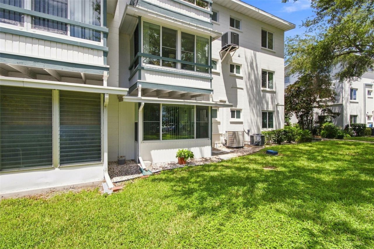 5913 17th Street W, Unit 1, Bradenton, FL 34207 Photo