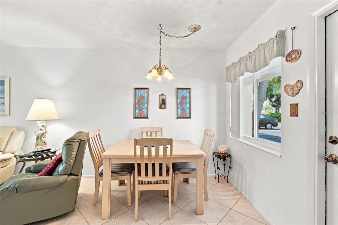 5913 17th Street W, Unit 1, Bradenton, FL 34207 Photo