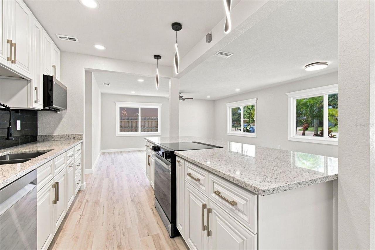 4441 16th Street N, Saint Petersburg, FL 33703 Photo