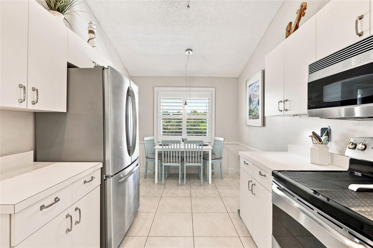 8735 Olde Hickory Avenue , Unit 8304, Sarasota, FL 34238 Photo