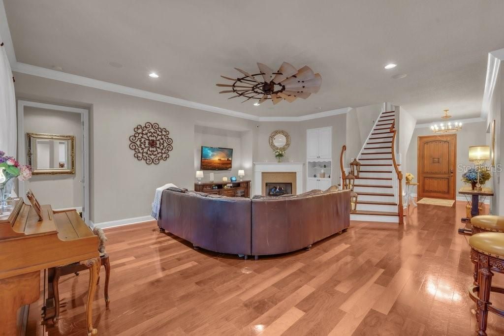 16012 Ternglade Drive , Lithia, FL 33547 Photo