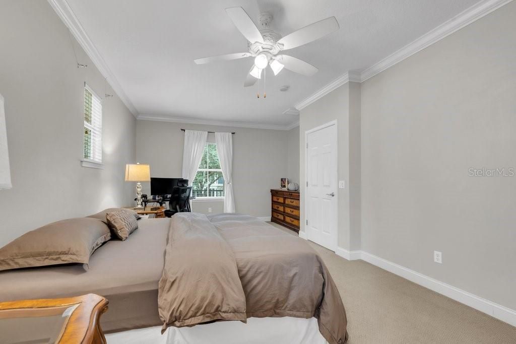 16012 Ternglade Drive , Lithia, FL 33547 Photo