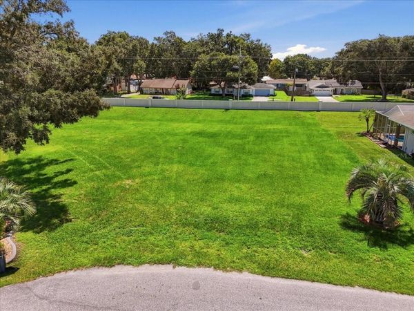 235 SPARKLING COURT , AUBURNDALE, FL 33823