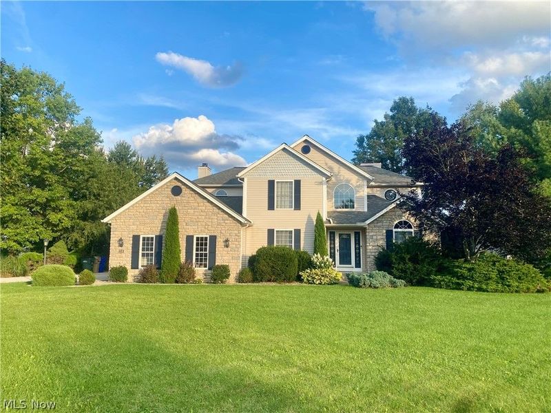 312 Middlestone Way , Cuyahoga Falls, OH 44223 Photo 1