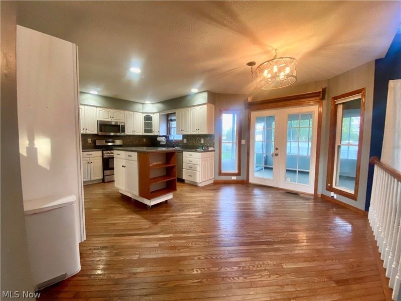 312 Middlestone Way , Cuyahoga Falls, OH 44223 Photo 8
