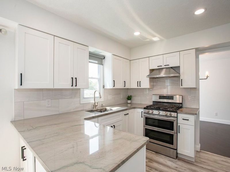 3883 Sanford Drive , Parma, OH 44134 Photo 7