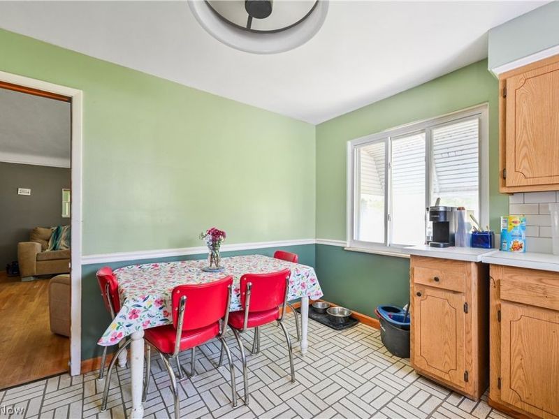 5905 Stearns Road , North Olmsted, OH 44070 Photo 11
