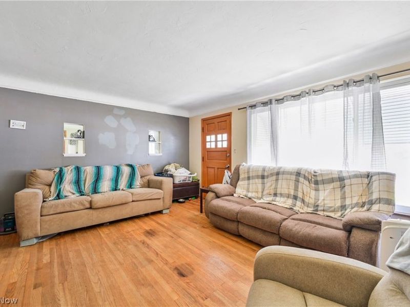 5905 Stearns Road , North Olmsted, OH 44070 Photo 6