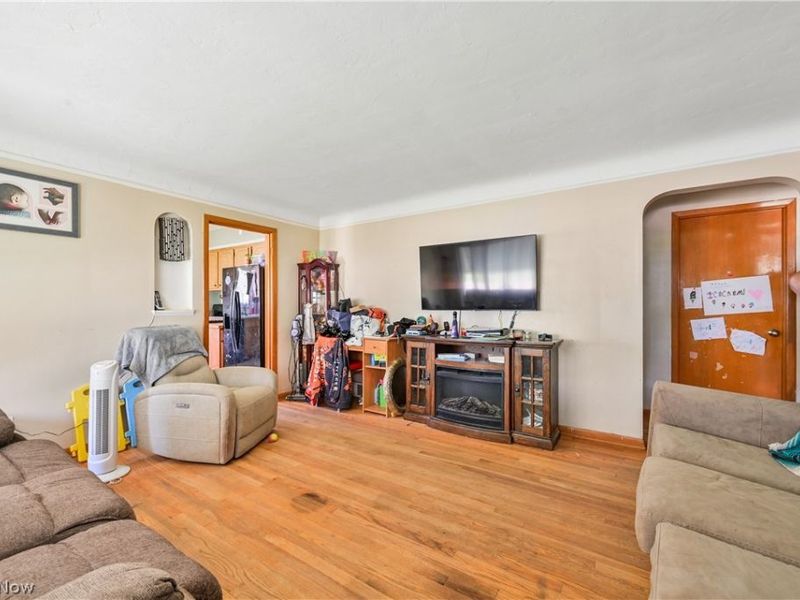 5905 Stearns Road , North Olmsted, OH 44070 Photo 7
