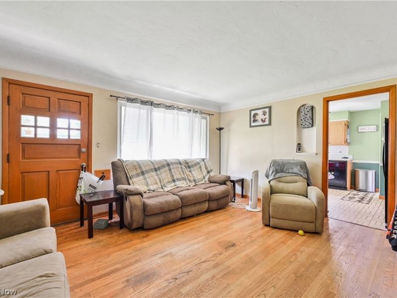 5905 Stearns Road , North Olmsted, OH 44070 Photo 8