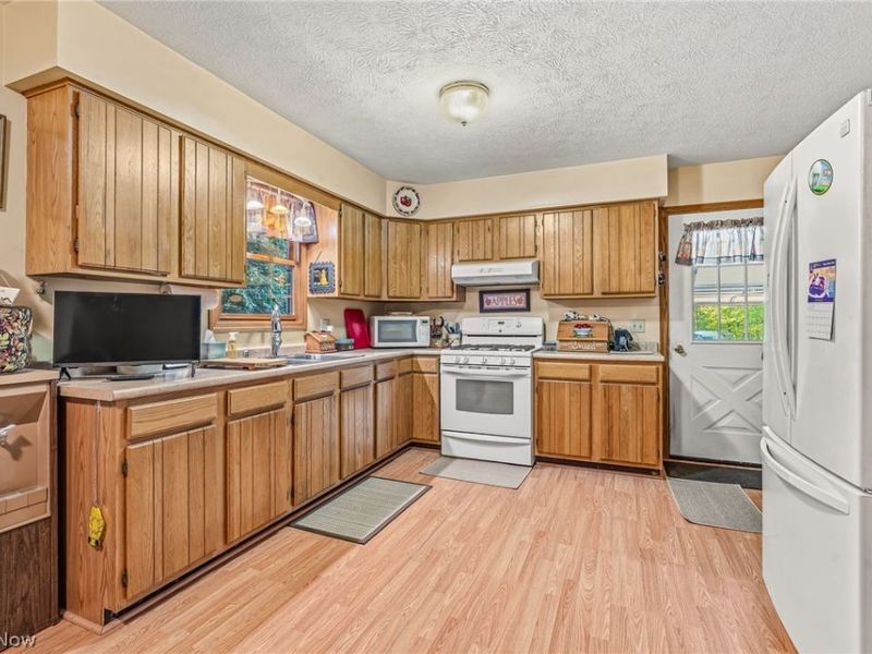 6997 Ore Hill Road SW, Stone Creek, OH 43840 Photo 14