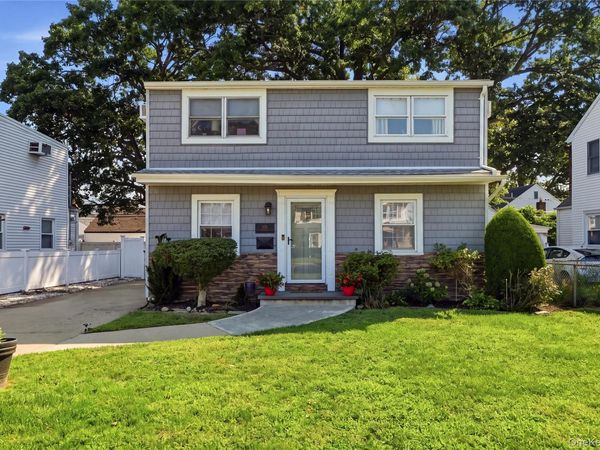 205 Stuart Road, Valley Stream, NY 11581