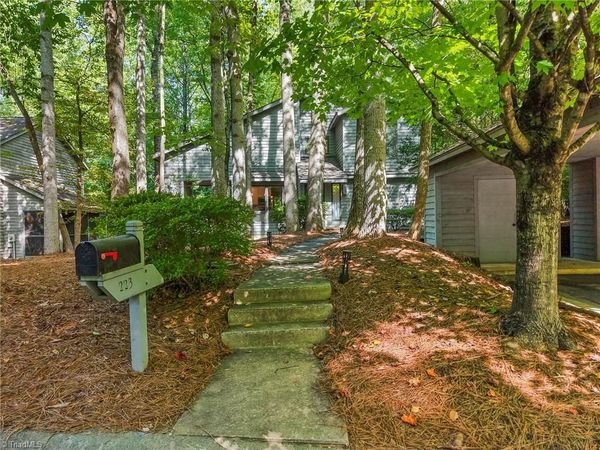 223 Forest Brook Drive , Winston-Salem, NC 27106