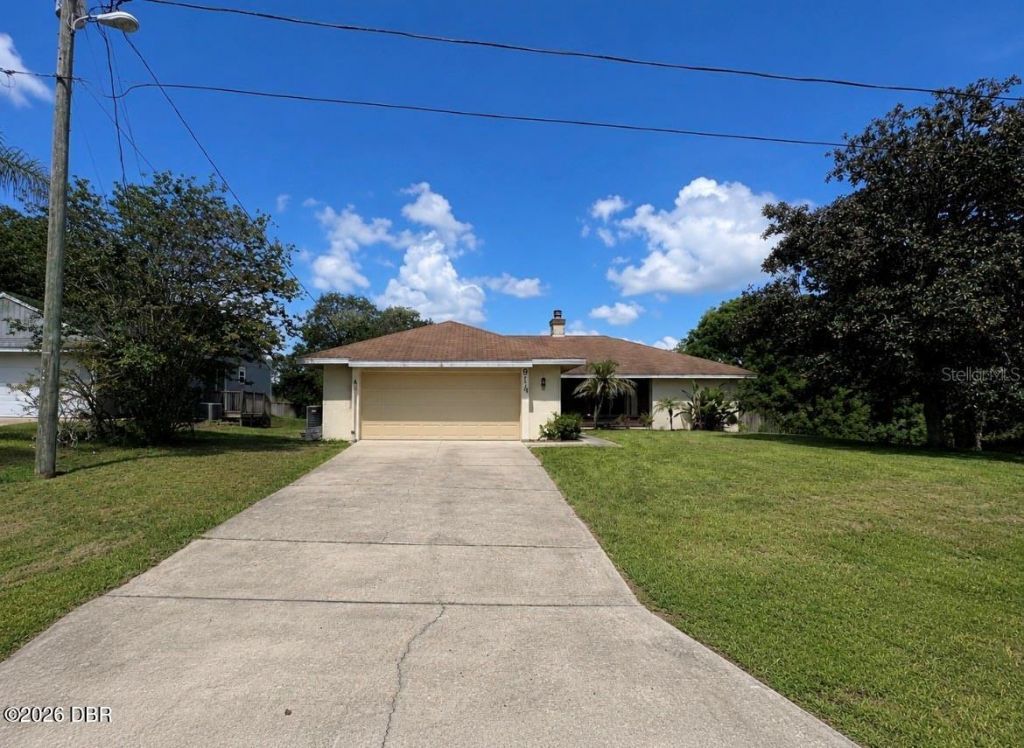 914 Sweetbrier Drive, Deltona, FL 32725 Main Photo