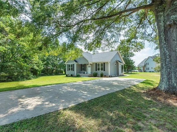 1834 Tall Pines Road , Lexington, NC 27295