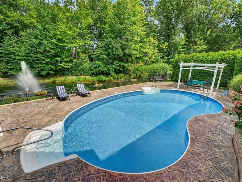 26778 Primrose Lane , Westlake, OH 44145 Photo 2