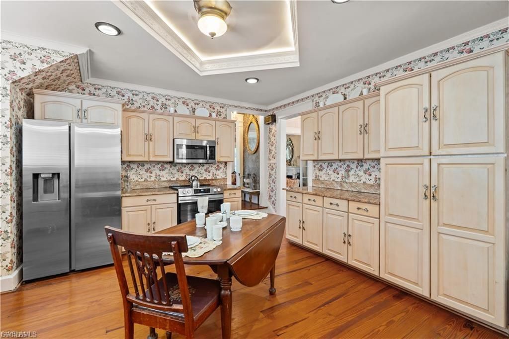3235 Avocado Dr , Fort Myers, FL 33901 Photo