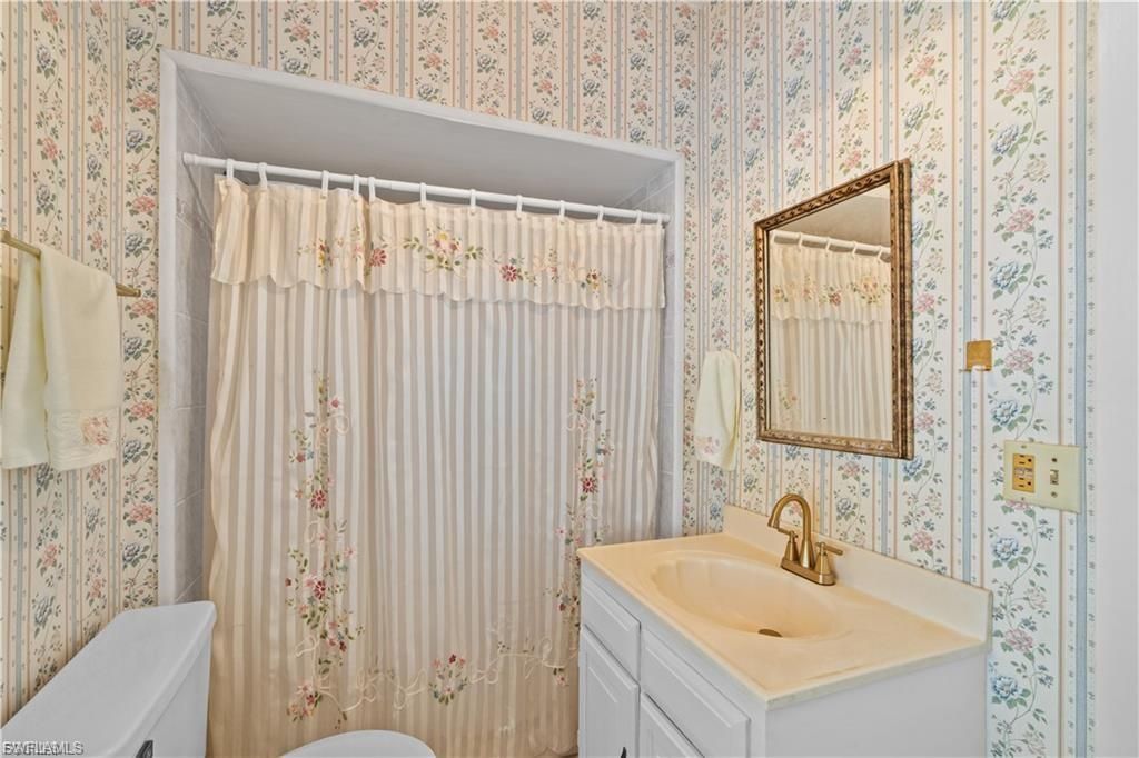 3235 Avocado Dr , Fort Myers, FL 33901 Photo