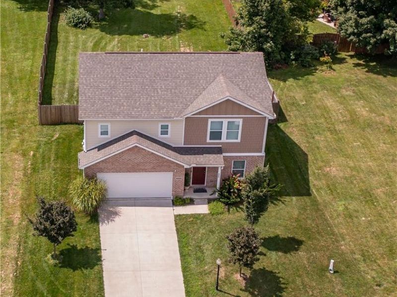 5623 Moss Creek Boulevard, Clayton, OH 45315 Photo 2