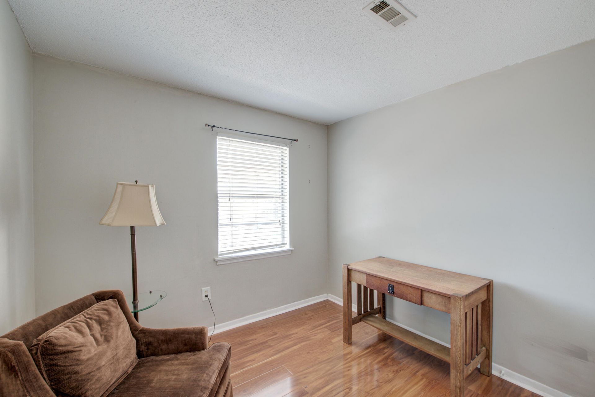 415 Parkdale Drive Photo 21