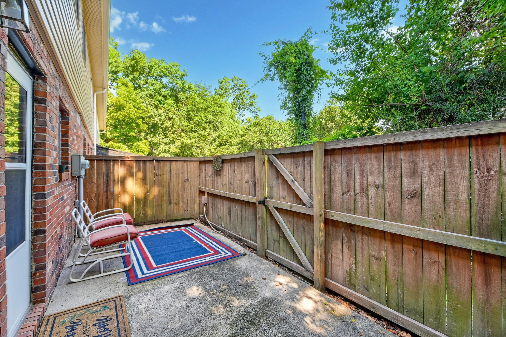 415 Parkdale Drive Photo 32