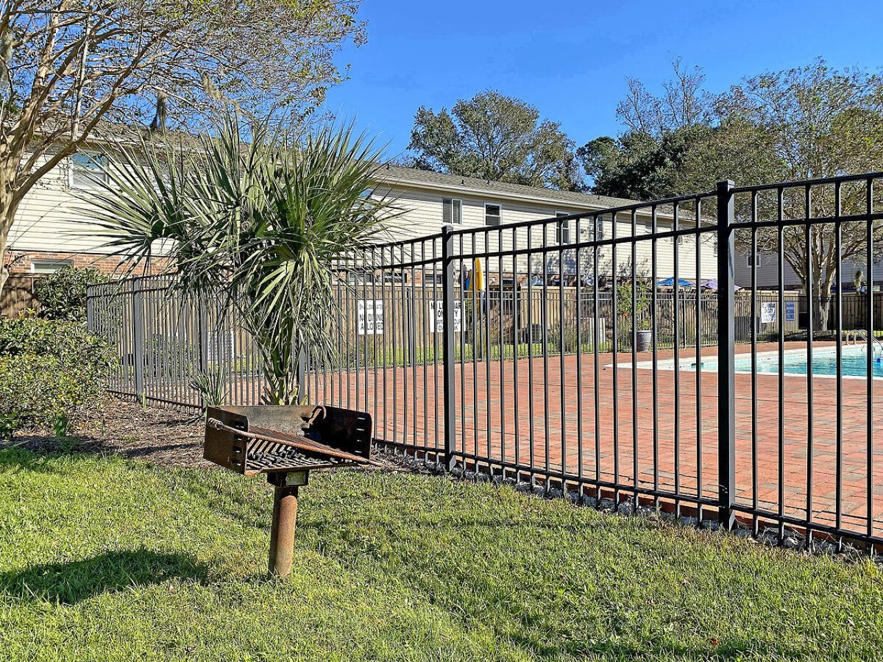 415 Parkdale Drive Photo 38