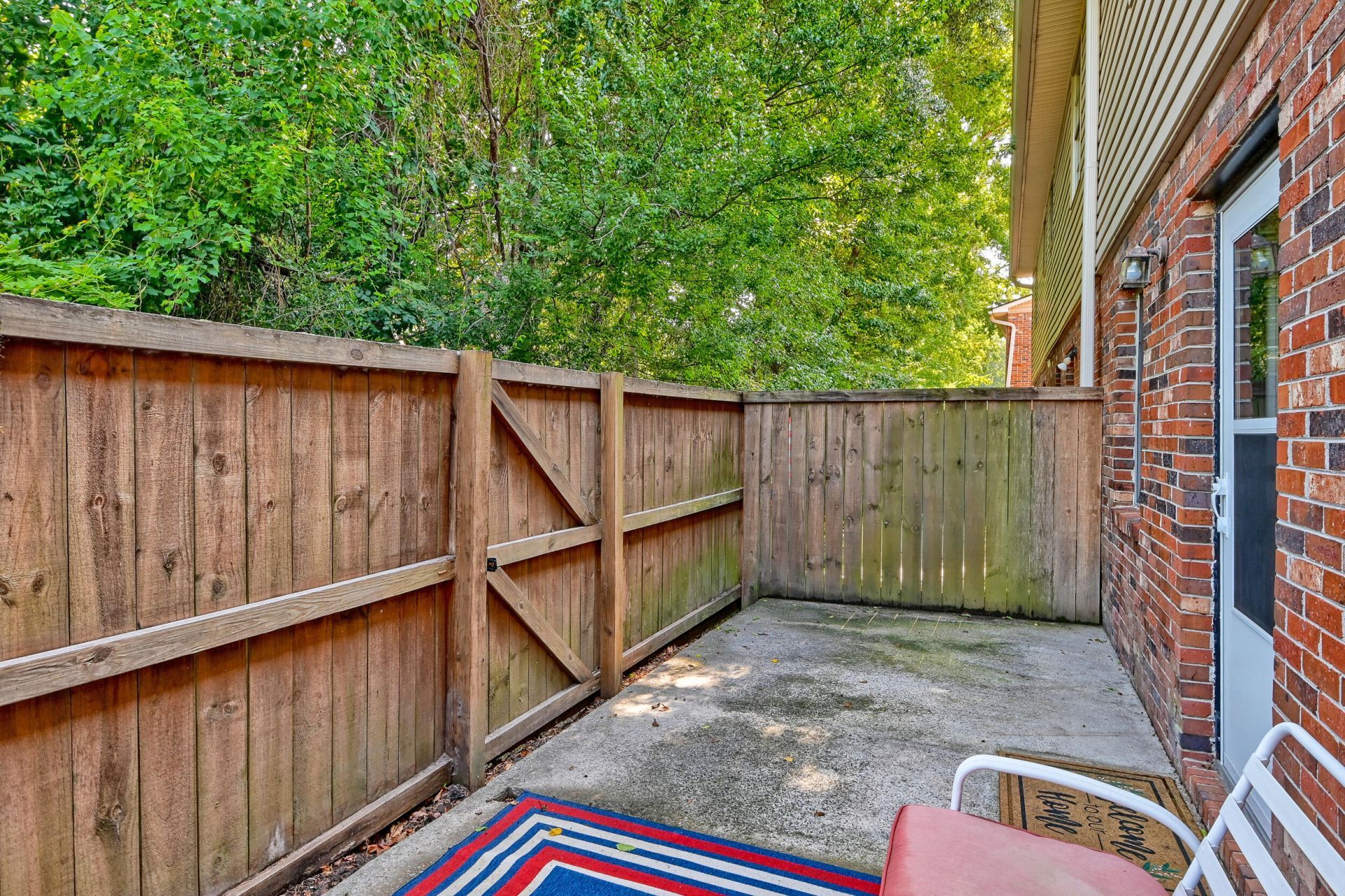 415 Parkdale Drive Photo 6