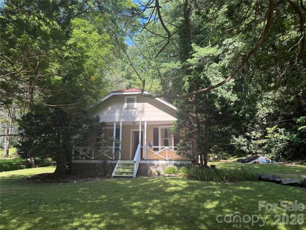 19010 Rosman Highway , Sapphire, NC 28774