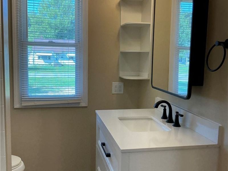 251 Hilliard Road, Elyria, OH 44035 Photo 8