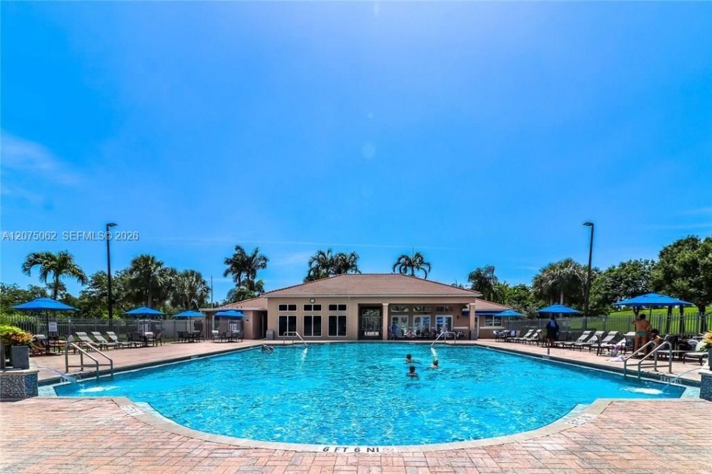 1140 Oysterwood St , Hollywood, FL 33019 Photo