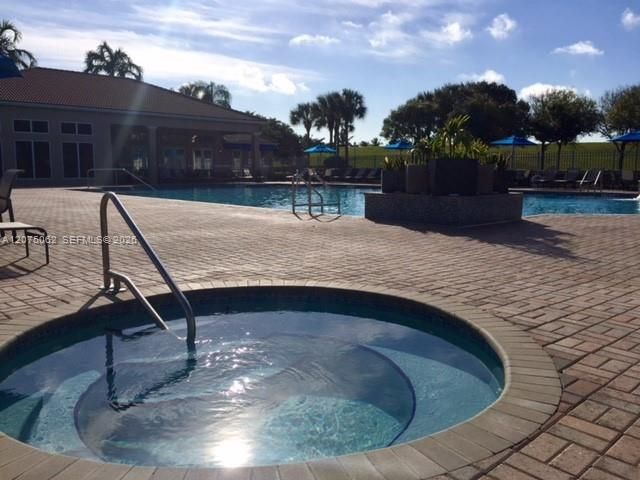 1140 Oysterwood St , Hollywood, FL 33019 Photo