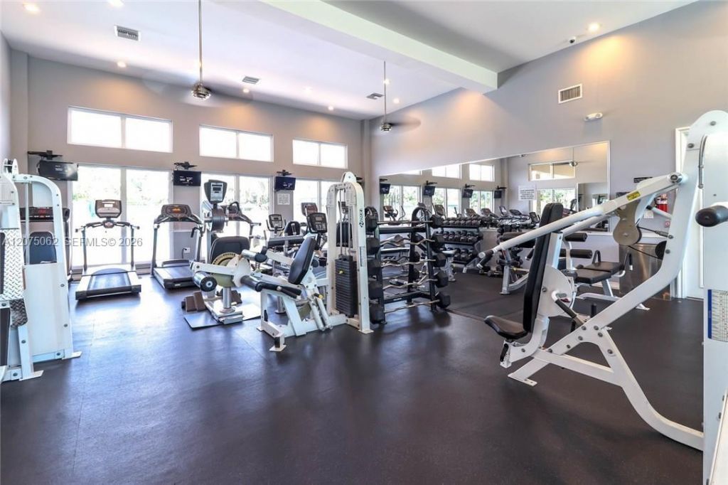 1140 Oysterwood St , Hollywood, FL 33019 Photo